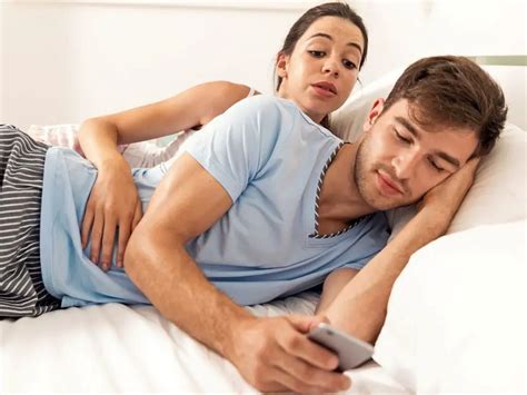 pocketing signs  dating trend explained luv fancy