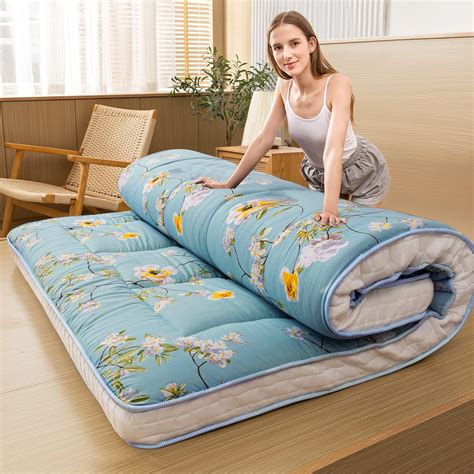 Amazon.com: MAXYOYO Rustic Floral Korean Futon Mattress, Japanese Floor