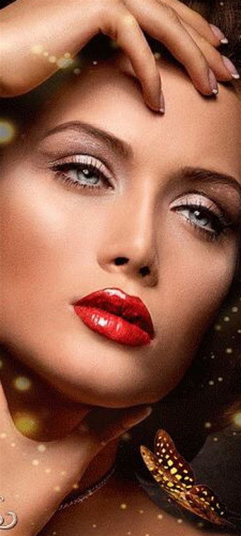 Beautiful Nude Woman Gif