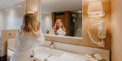 Deluxe Suite with Jacuzzi | Rooms & Suites | Akra Kemer Hotel - Kemer ...