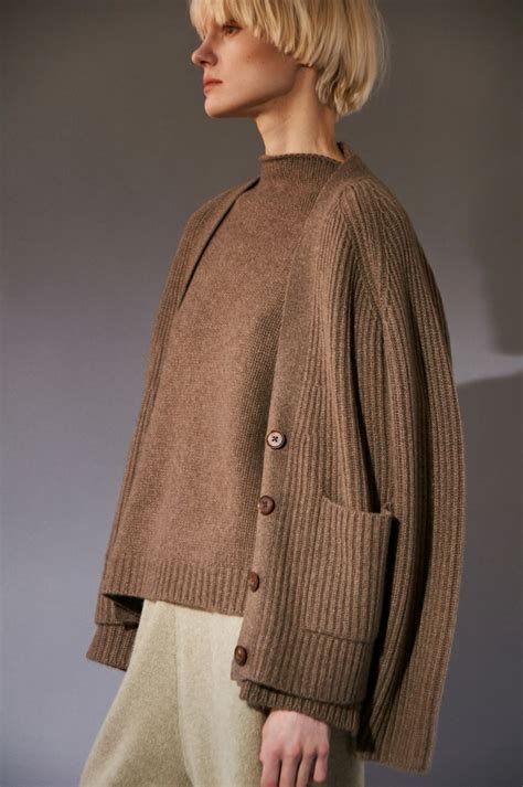 Edom Cardigan in Wood + Carista Sweater in Non Dye Dark Beige DEMYLEE ...