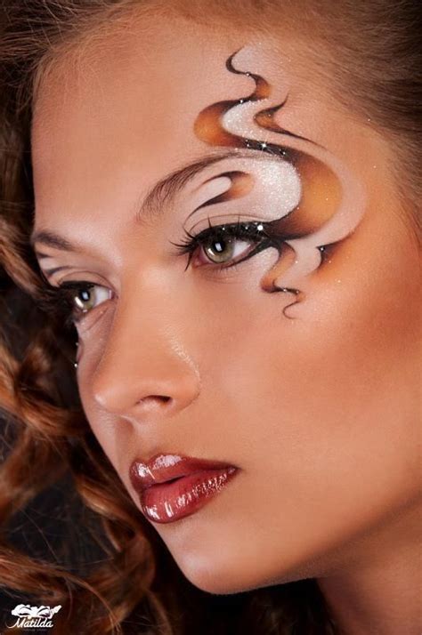 MATILDA | Extremes makeup, Fasching schminken augen, Make-up-artist