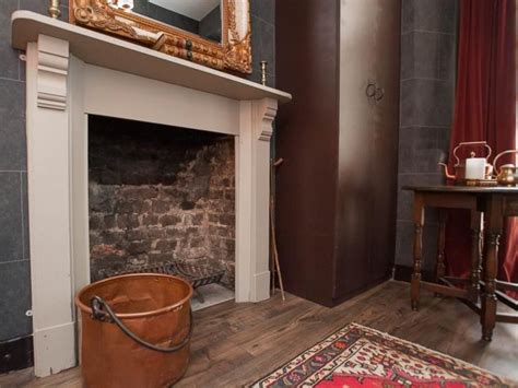 22 Pictures from a Real Harry Potter Themed Hotel Room You Have to See ...