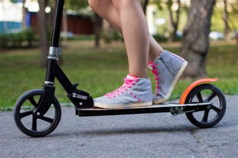Как выбрать самокат детям и взрослым: на что обратить внимание при выборе