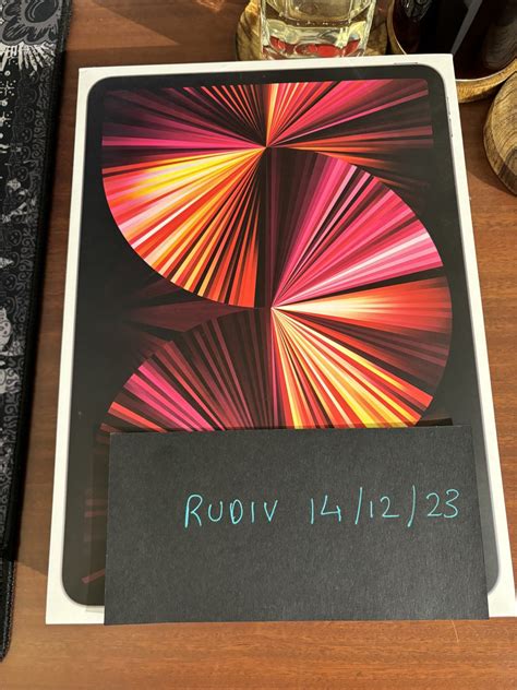 iPad Pro 11 3rd Generation - Space Grey, 256GB - Closed Market Listings
