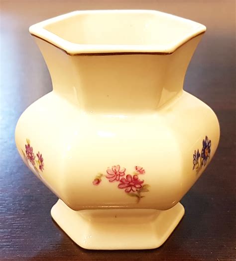Vintage Porcelain Vase painting gilding Verbilki USSR 1948 - Inspire Uplift