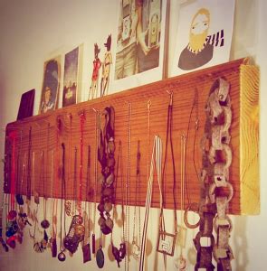 Easy Necklace Display Idea