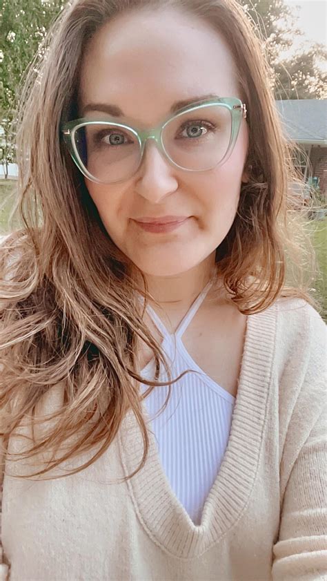 F34M33 - Looking for friends in the Hotwife/Swing LS to be friends with