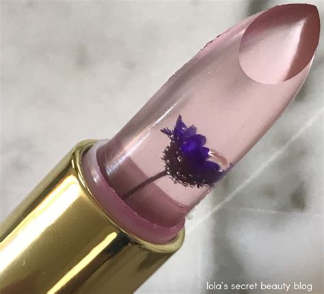 Pokimane's Beauty Secret: The Perfect Winky Lux Nude Lip! - iz80j0m