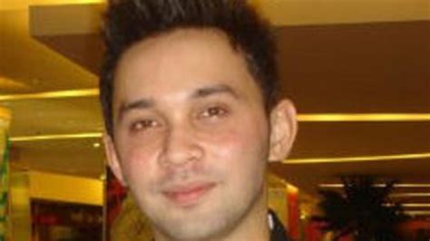 teuku zacky bangga jadi banci