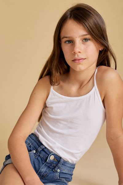 Child model agency