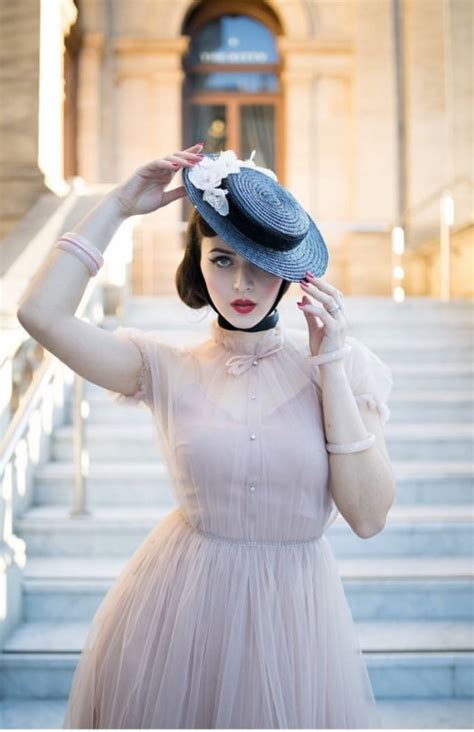 The Glamorous Life...: Photo
