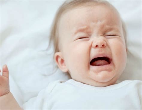 12 razones por la que el bebé sigue llorando