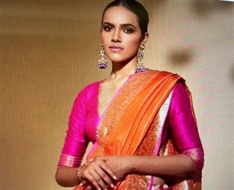 [Watch] Why Did Nalli Silk Sarees Ad Of Models Without Bindis Become Controversial? - odishabytes