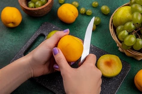 48,000+ Cut In Half Pictures
