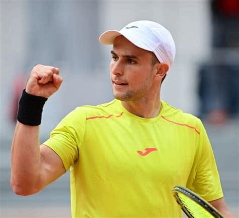 aleksandar vukic parents girlfriend wiki body bio net worth