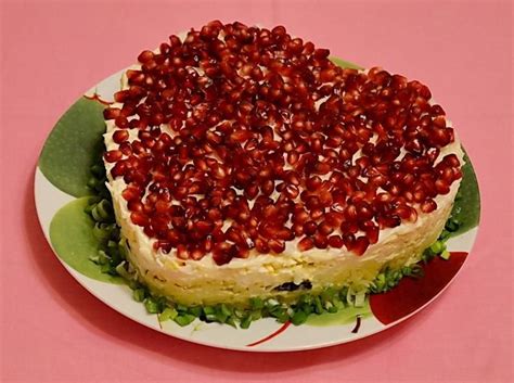 Салат Мужские слезы с курицей грибами и корейской морковью рецепт фото ...