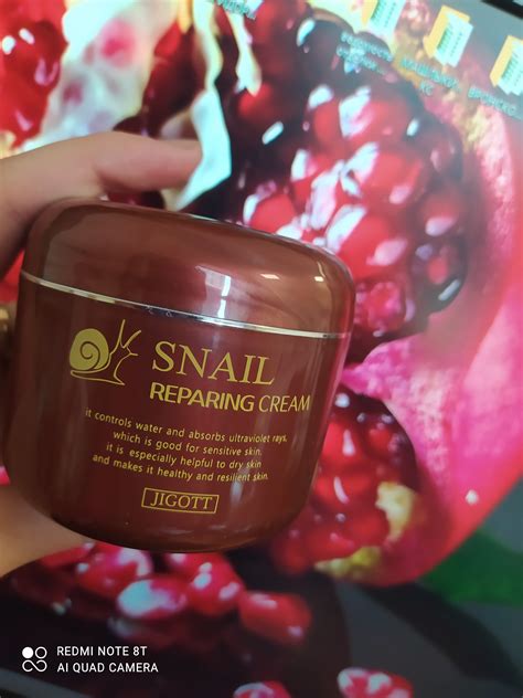 Восстанавливающий крем с муцином улитки Jigott Snail Repairing Cream ...