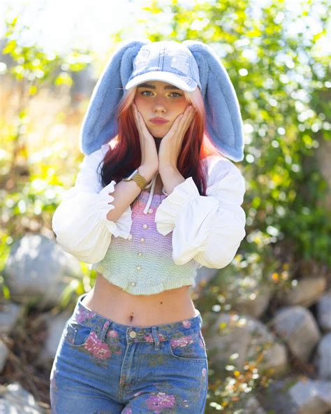 Halcybella - Halcybella added a new photo.