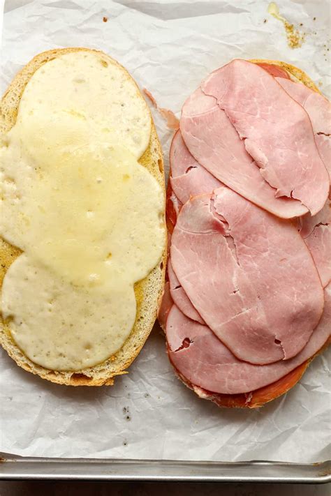 Italian Grinder Sandwich - SueBee Homemaker