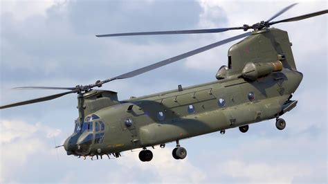 Download Military Boeing CH-47 Chinook HD Wallpaper