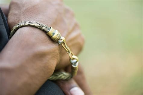 Quack or fact: Can a copper bracelet cure arthritis or other pains