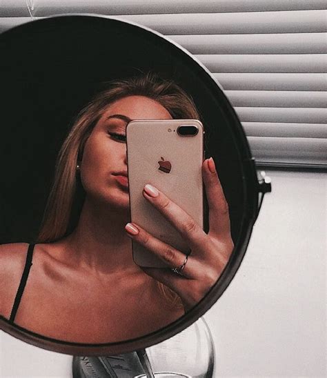 Fat Girl Mirror Selfie