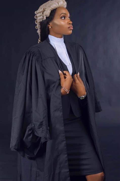 Barristers Gown, Wig and Collarette Set - Blonde – Evess Group