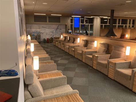Readers' reviews: the Saga lounge at Keflavík International Airport