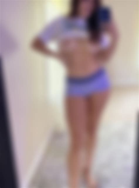 Thicky thick mom bod 😍 : r/mombod