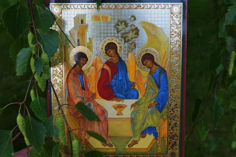 Праздник День Святой Троицы, поздравления бесплатно