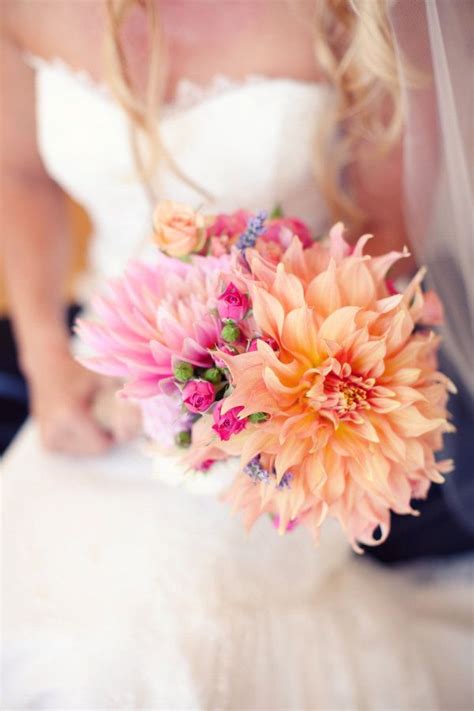40 Dahlias Wedding Bouquets and Cakes | Deer Pearl Flowers