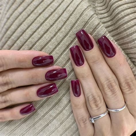 Цвет маникюра марсала | Gel nails, Acrylic nails, Maroon nails
