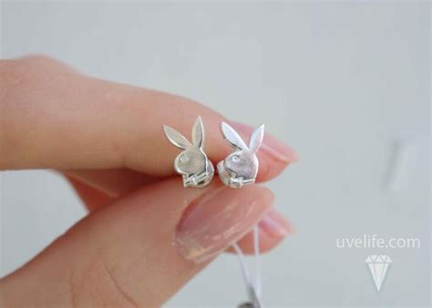 Сережки-гвоздики зайчики купить в интернет-магазине Ювелир Лайф