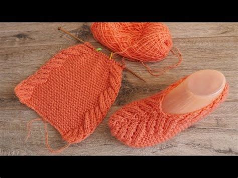 Коралловые кружевные следки спицами | Lace slippers knitting pattern ...