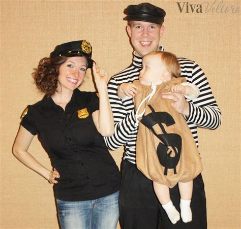 Halloween Costume Ideas for Couples + Baby! - Viva Veltoro