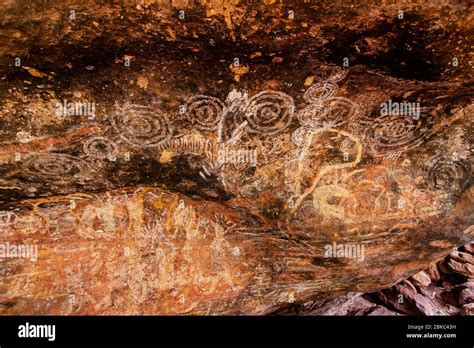 indigenous aboriginal rock art australia stock photo alamy