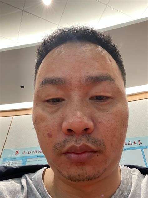 37 years old, man - Arthub.ai