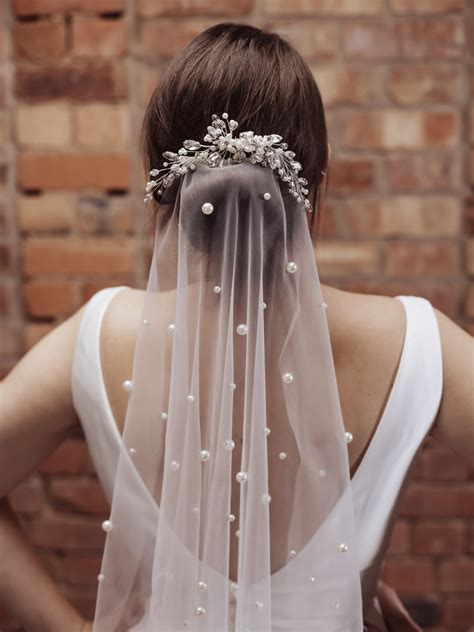 Perfect Bridal Ivory Single Tier Short Scattered Pearl Veil