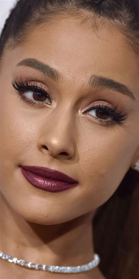 Ariana Grande Eye Color