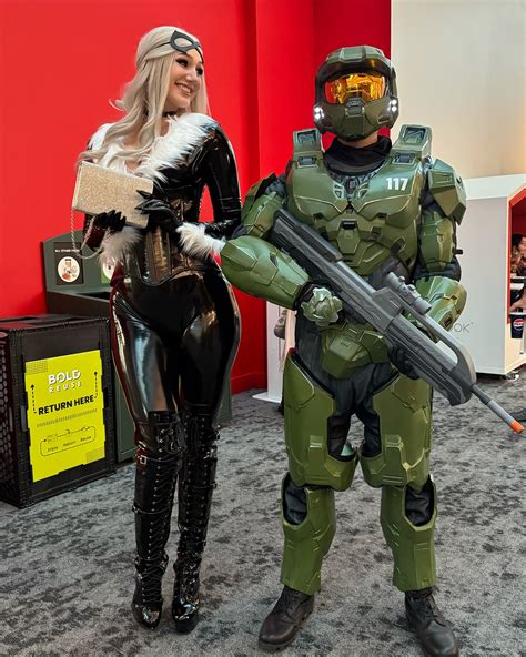 Mejgiey - Mejgiey added a new photo — in Portland, OR.