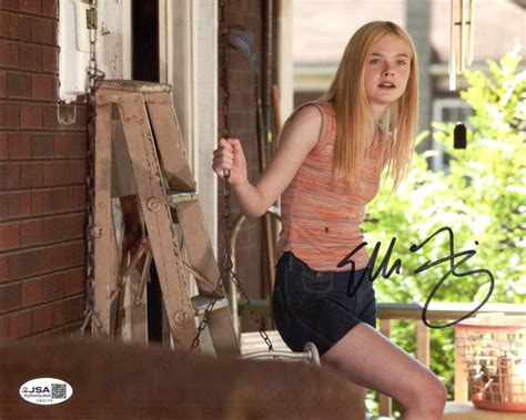 elle fanning hand signed super  photo  alice dainard jsa certified