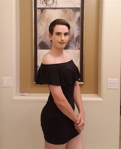 Back from the clubs tonight and I loved this dress! : r/femboy