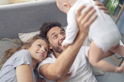 8 советов, как папа может помочь кормящей маме - Телеграф