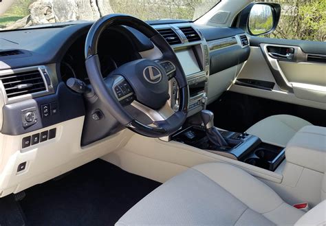 2020 Lexus GX460 Review | WUWM