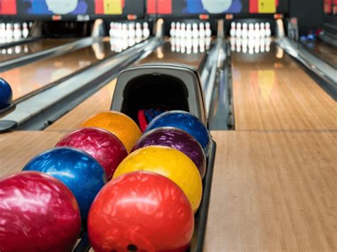 storm bionic bowling balls  shipping