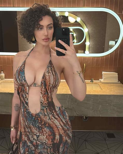 Franncchii - Age, Height, Net Worth, Boyfriend, Bio, Wiki, Facts