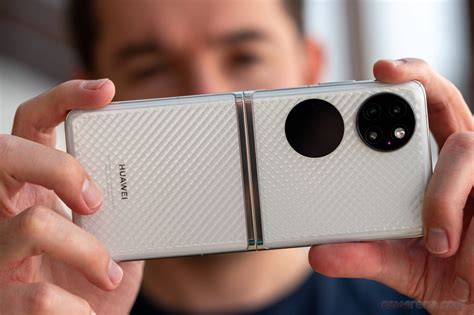 Huawei P50 Pocket pictures, official photos
