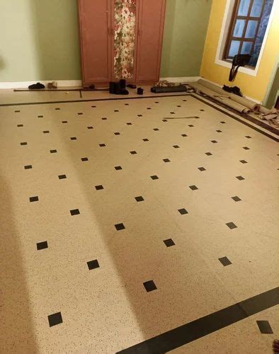 rectangular pvc vinyl classic checkerboard design flooring