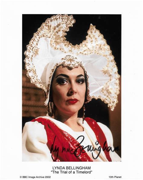 Lynda Bellingham DOCTOR WHO - Genuine Signed Autograph 11389